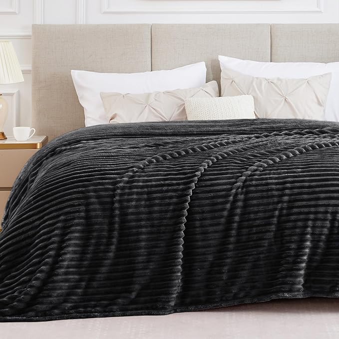 BEDELITE Full Size Blanket for Bed, 300GSM Soft & Warm Fleece Black Blanket by BEDELITE