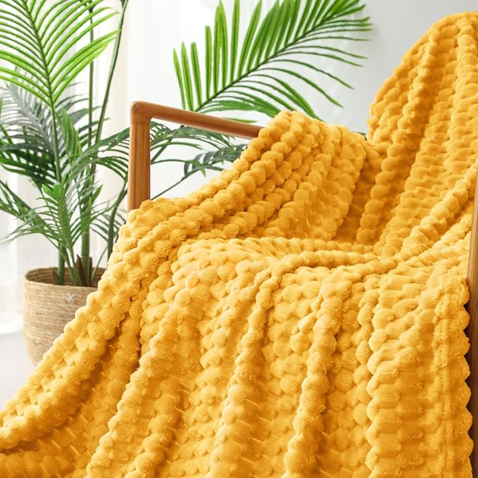 Exclusivo Mezcla Fleece Queen Blanket - Image 5