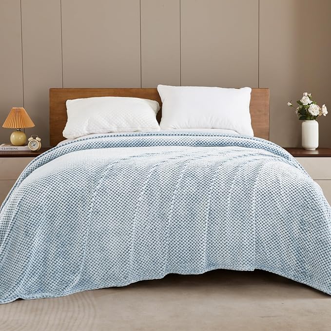 Exclusivo Mezcla Fleece Bed Blanket King Size, Super Soft and Warm Blankets - Image 2