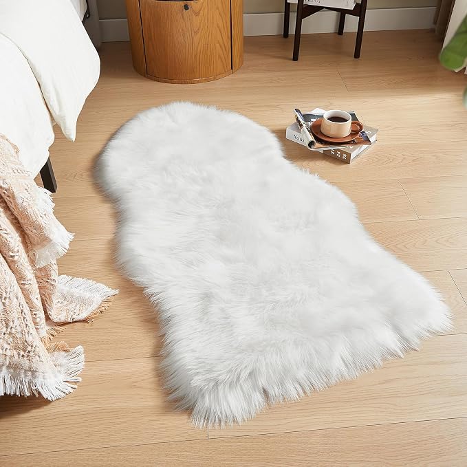 AMTOVO Faux Fur Rug, Fluffy Sheepskin Rug, Fuzzy Ultra Soft 2 x 4 ft Shag Rugs - Image 4