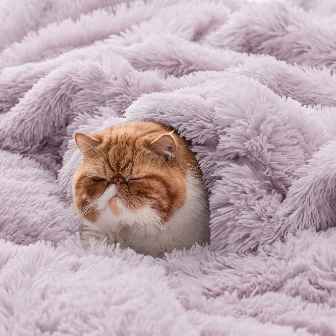 Bedsure GentleSoft Fluffy Lavender Purple Throw Blanket, Soft Cozy Fuzzy Plush - Image 4