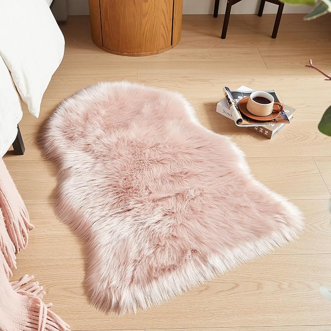 AMTOVO Faux Fur Rug, Fluffy Sheepskin Rug, Fuzzy Ultra Soft 2 x 3 ft Shag Rugs - Image 3