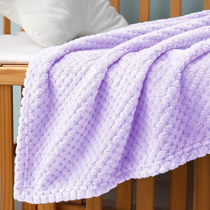 Exclusivo Mezcla Fleece Throw Blanket, Super Soft and Warm Blankets - Image 4