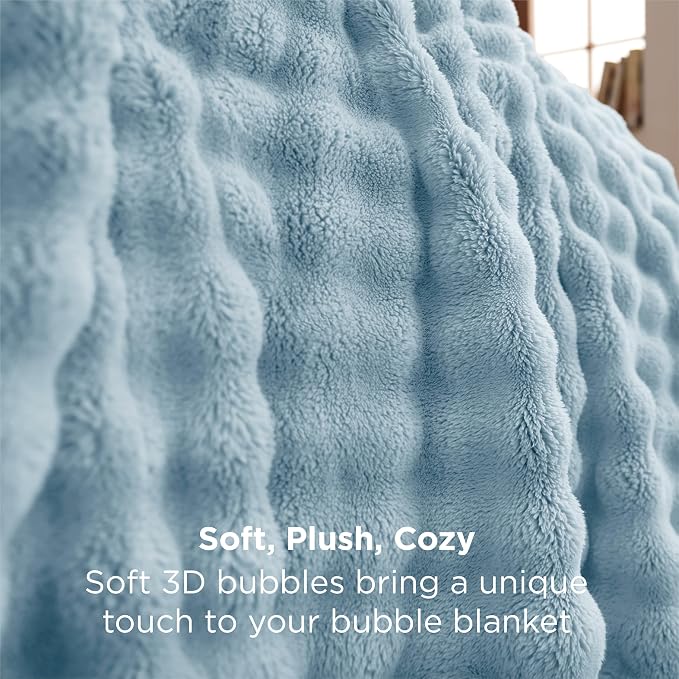 Bedsure 3D Fleece Bubble Blanket - Image 3