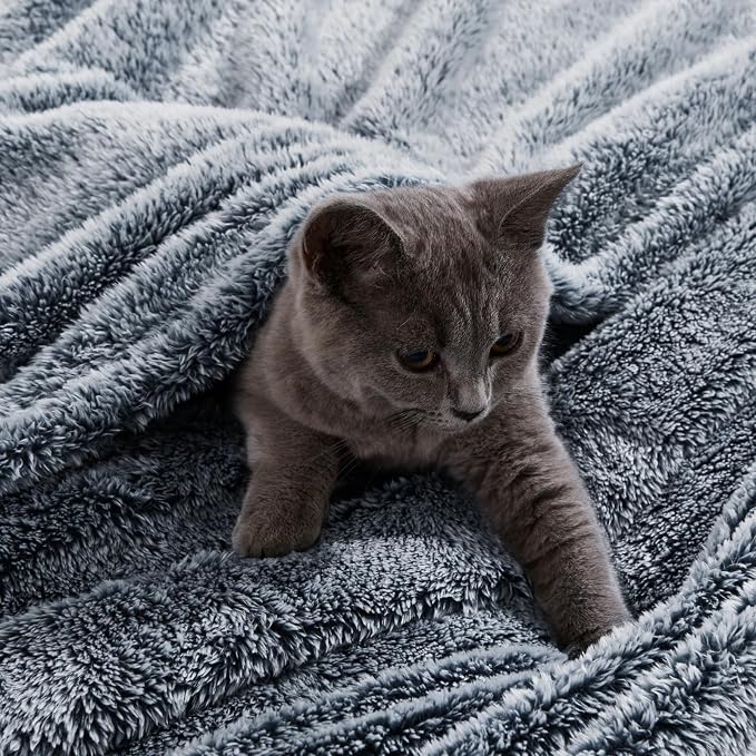 Exclusivo Mezcla Plush Fuzzy Fleece Throw Blanket Extra Large, Super Soft - Image 2