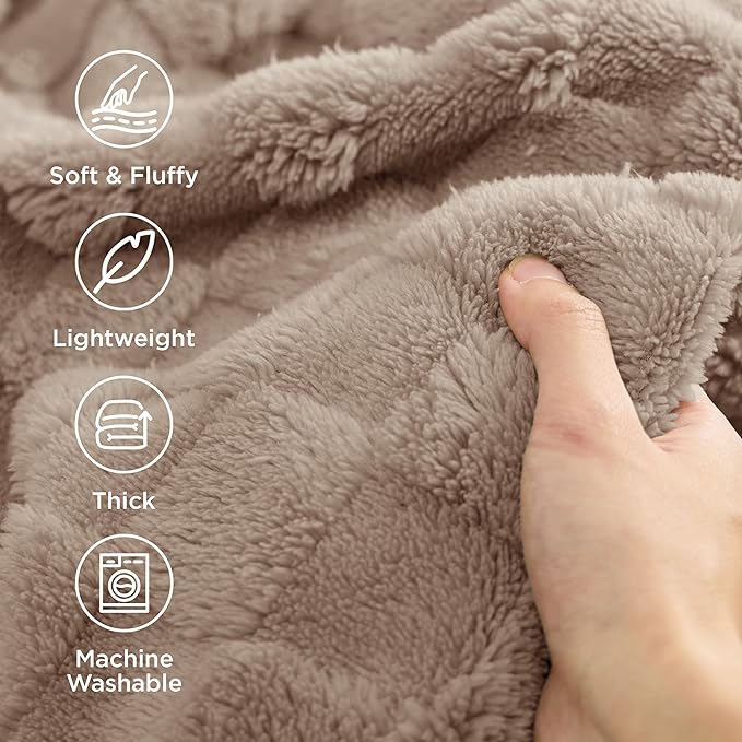 Bedsure GentleSoft Full Size Blankets - Image 3