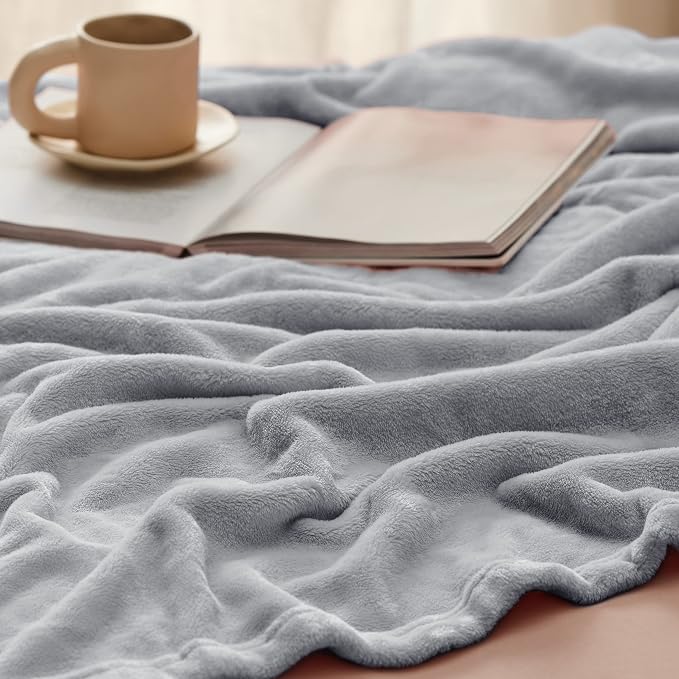 Bedsure GentleSoft Fleece Blankets King Size Light Grey - Image 4