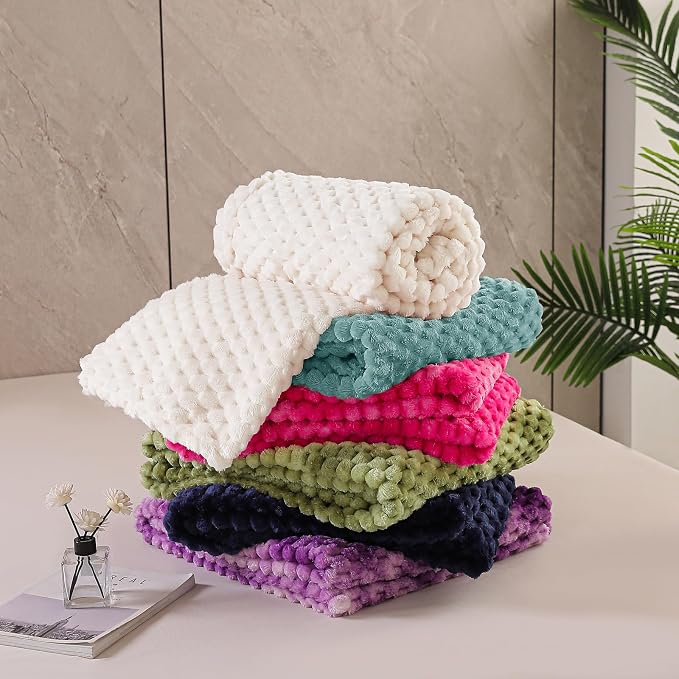 Exclusivo Mezcla Fleece Twin Blanket - Image 9