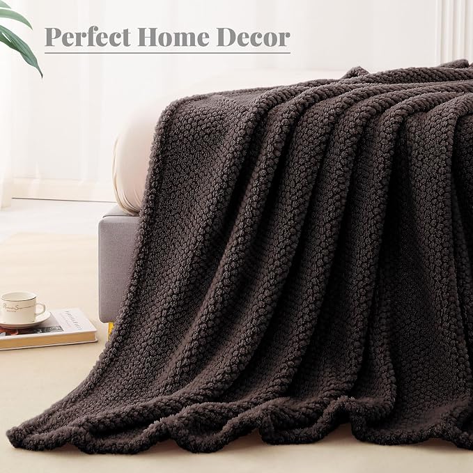 Whale Flotilla King Size Fuzzy Fleece Blanket, Fluffy Warm Soft Jacquard Bed - Image 6