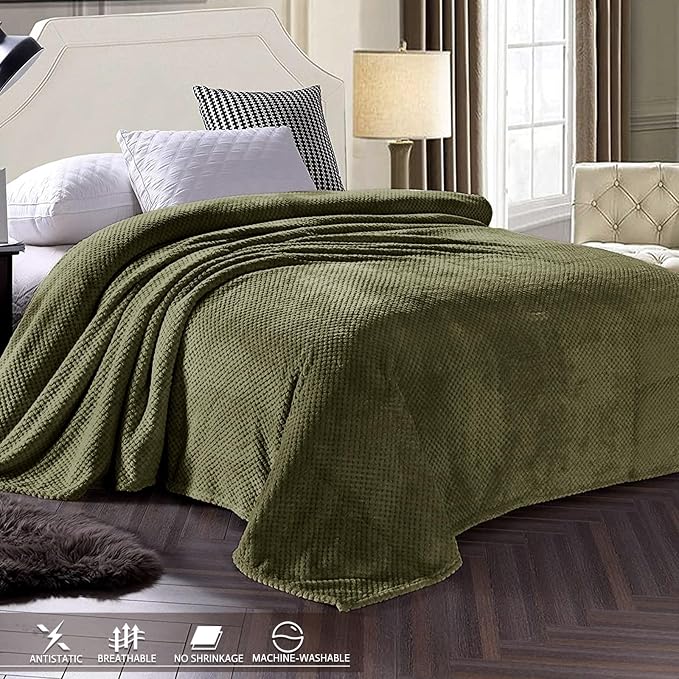 Exclusivo Mezcla Fleece Bed Blanket Twin Size, Super Soft and Warm Blankets - Image 3