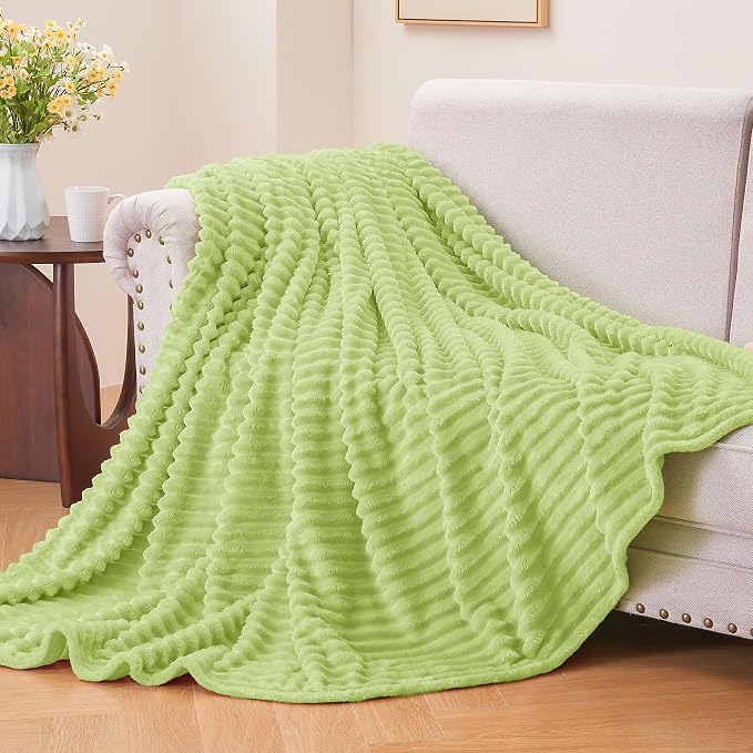 BEDELITE Fleece Throw Blanket for Couch – 3D Ribbed Jacquard Soft and Warm - Image 2