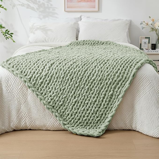 Bigacogo Chunky Knit Throw Blanket by Bigacogo