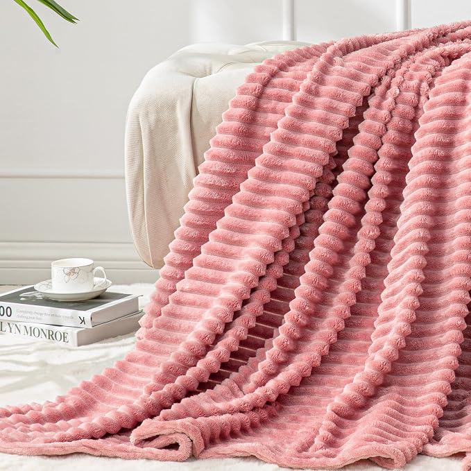 BEDELITE Fleece Blanket Queen Size – 3D Ribbed Jacquard Soft and Warm - Image 2