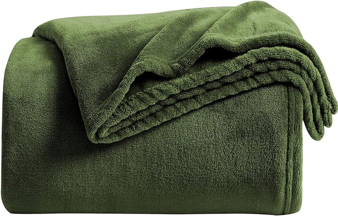 KMUSET Super Soft Throw Blanket Premium Silky Flannel Fleece Twin Size Green by COZYBLANKETHappyHomeLife