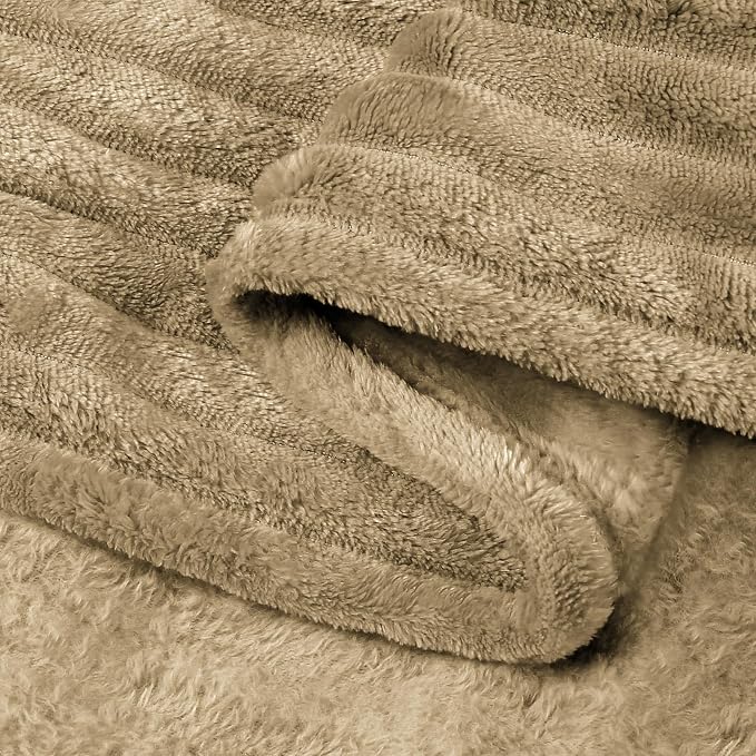 BEDELITE Fleece Blanket King Size – 3D Ribbed Jacquard Soft and Warm Decorative - Image 5