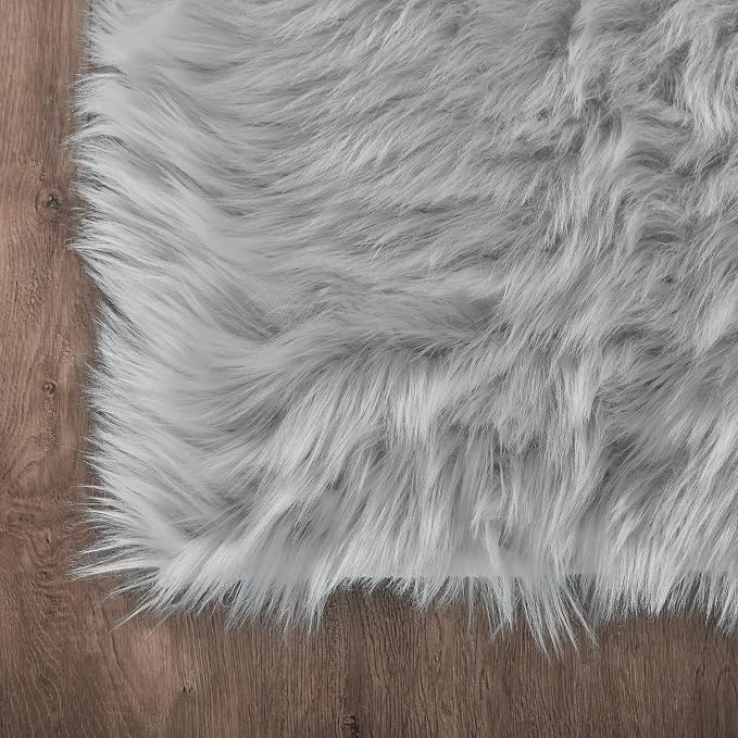 Latepis Grey Rugs for Living Room Shag 6x8 Faux Fur Sheepskin Rug for Sofa - Image 5