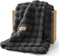 Bedsure 3D Fleece Bubble Blanket by BEDSURE