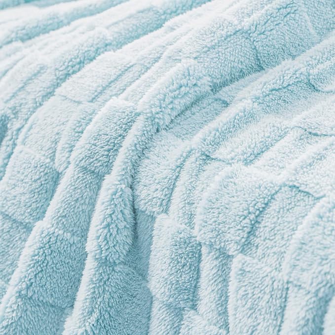 Exclusivo Mezcla Twin Size Flannel Fleece Blanket, Super Soft and Warm - Image 6