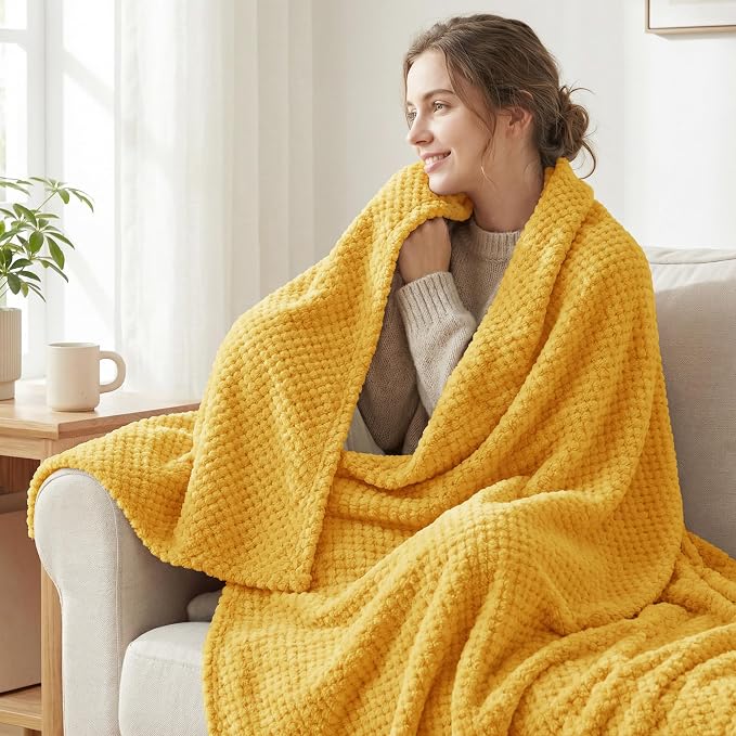 Exclusivo Mezcla Fleece Throw Blanket Extra Large, Super Soft and Warm Blankets - Image 2