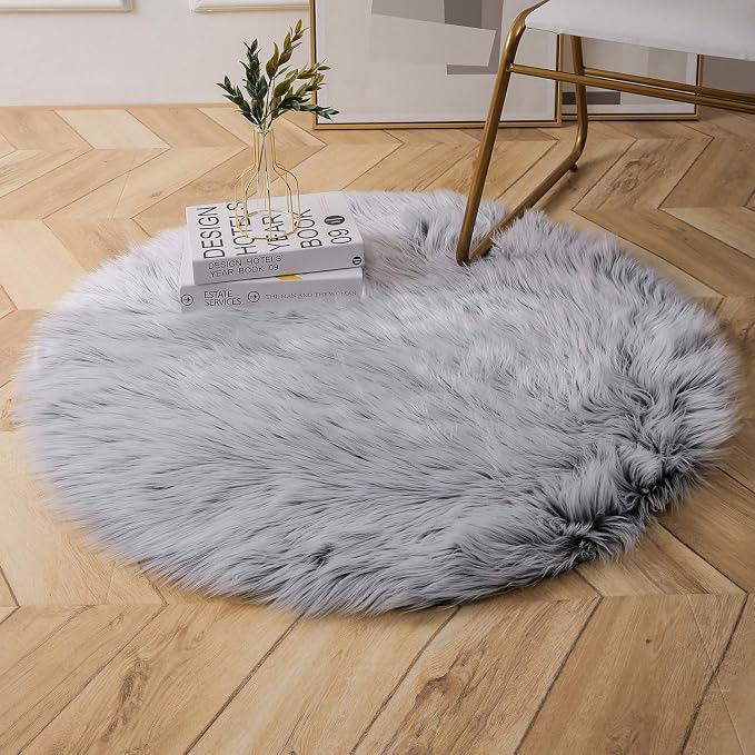 Ashler faux fur rug, Fluffy Shaggy Area Rug Ultra Soft 3 x 3 Feet Round Fur Rug - Image 2