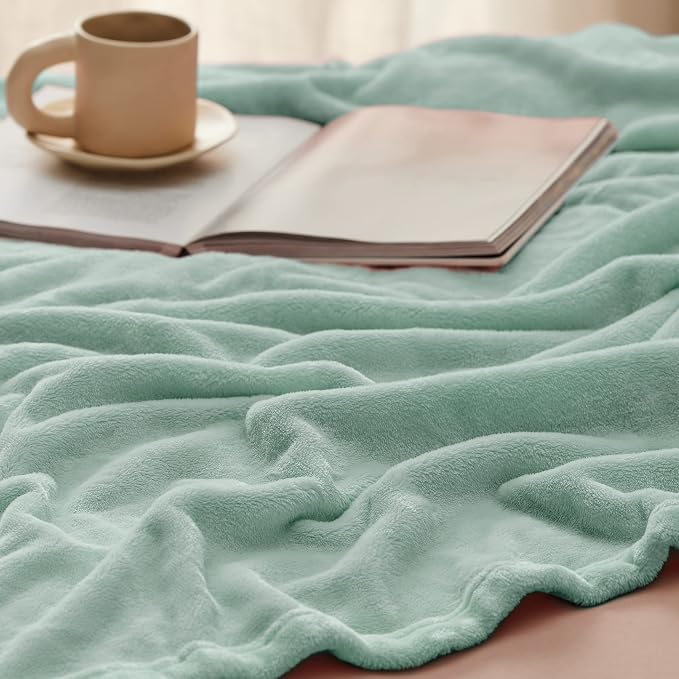 Bedsure GentleSoft Twin XL Fleece Blanket Dorm Bedding - Image 4