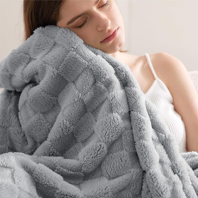 Bedsure GentleSoft Twin XL Blanket - Image 7