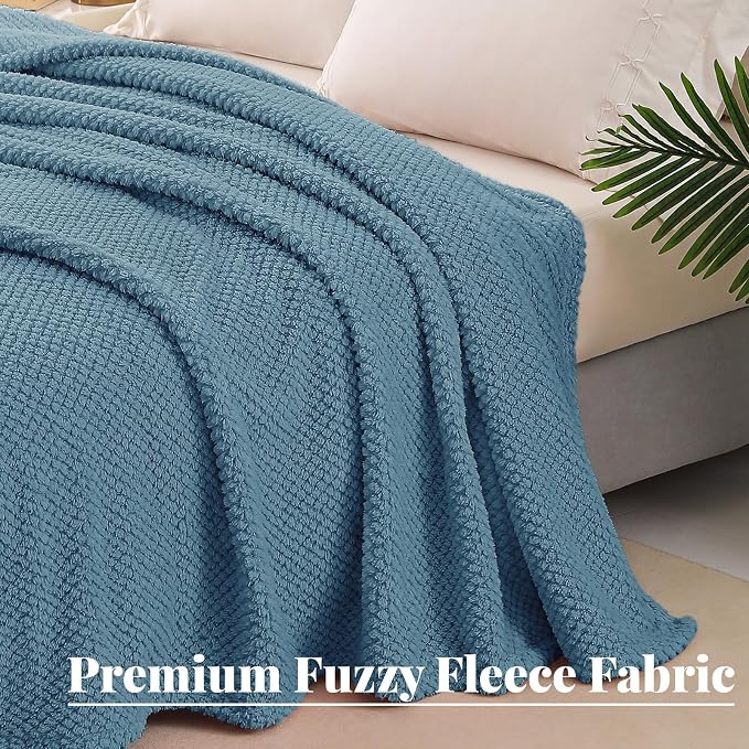 Whale Flotilla Queen Size Fuzzy Fleece Blanket, Fluffy Warm Soft Jacquard Bed - Image 5