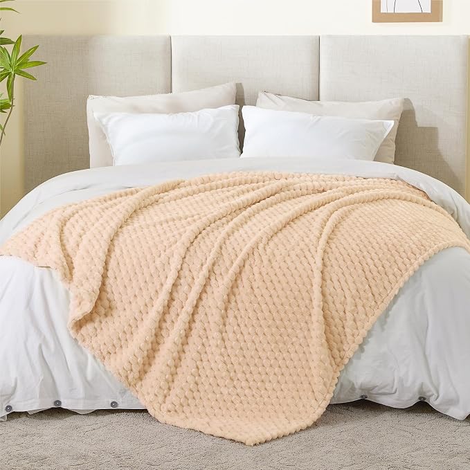 BEDELITE Fleece Throw Blanket for Couch & Bed - Image 7