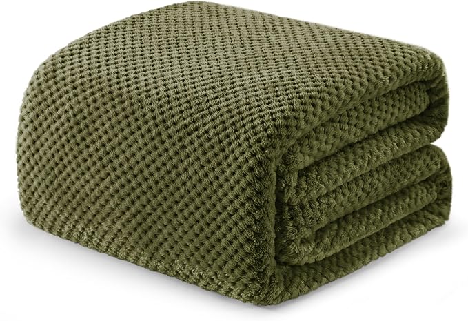 Exclusivo Mezcla Fleece Bed Blanket Queen Size, Super Soft and Warm Blankets by ExclusivoMezcla
