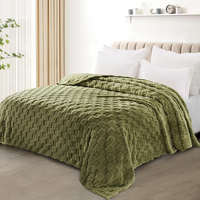 Exclusivo Mezcla Twin Size Flannel Fleece Blanket, Super Soft and Warm - Image 2
