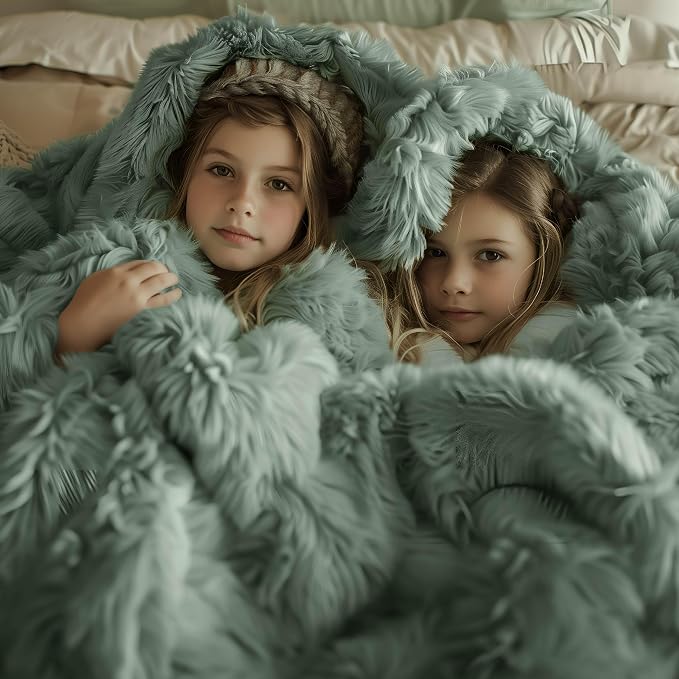Bedsure GentleSoft Fuzzy Sherpa Faux Fur Twin Blanket Sage Green Cozy Gifts - Image 2