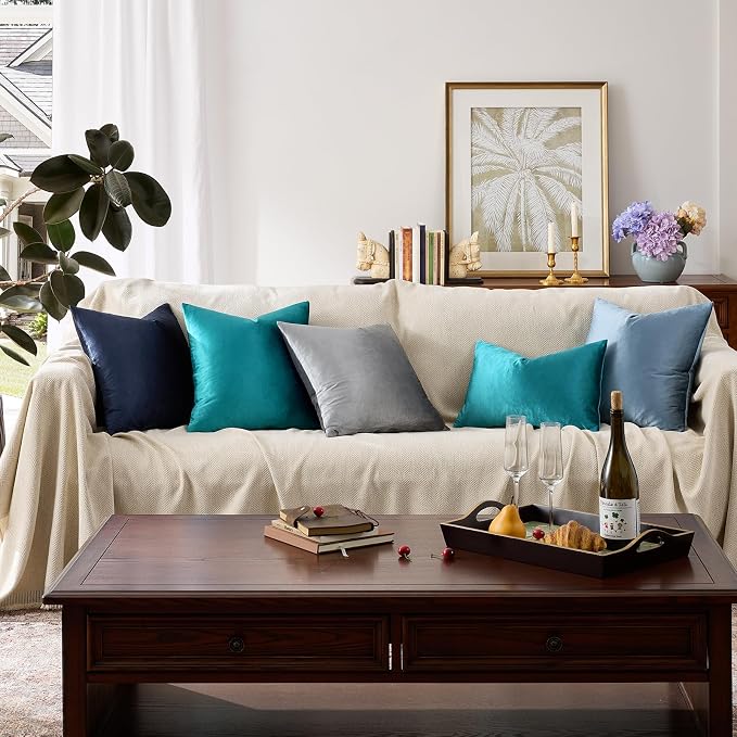 GIGIZAZA Decorative Couch Throw Pillow Covers, Pillow Cases Velvet Pillow Covers - Image 4