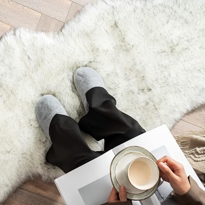 MIULEE Luxury Super Soft Fluffy Area Rug Faux Fur Sheepskin Rug Decorative - Image 3