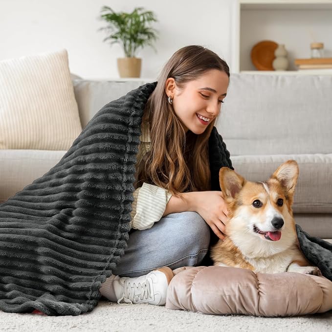 BEDELITE Fleece Throw Blanket for Couch – 3D Ribbed Jacquard Soft and Warm - Image 7