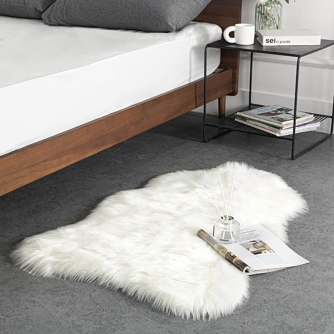 Ashler Faux Fur Rug, Fluffy Sheepskin Fur Rug, Fuzzy Ultra Soft 2.3 x 3.3 Ft - Image 7