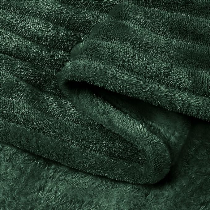 BEDELITE Fleece Throw Blanket for Couch – 3D Ribbed Jacquard Soft and Warm - Image 9