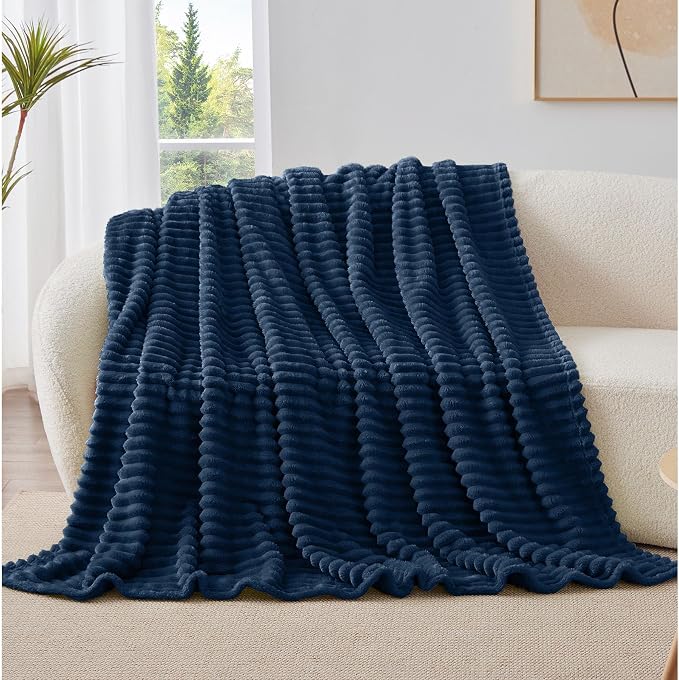 BEDELITE Fleece Throw Blanket for Couch - Image 8
