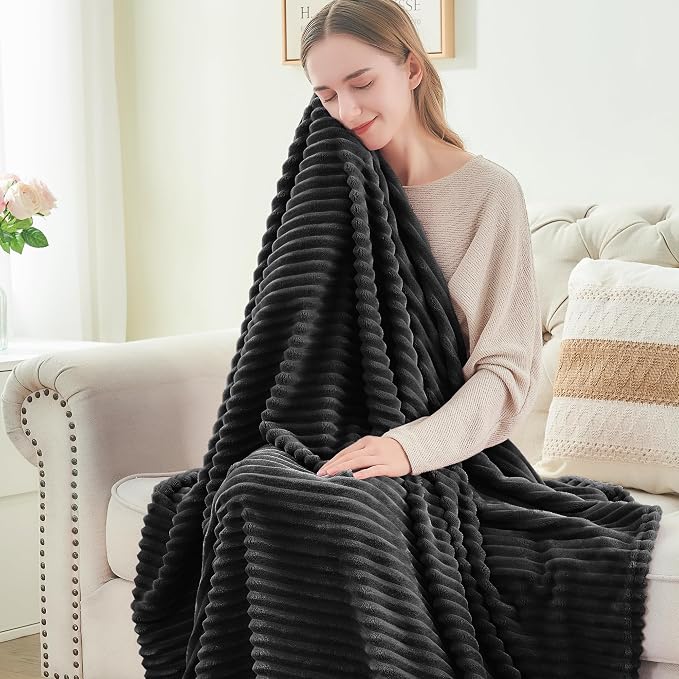 BEDELITE Fleece Blanket King Size – 3D Ribbed Jacquard Soft and Warm Decorative - Image 3