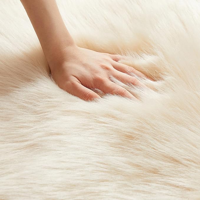 AMTOVO Faux Fur Rug, Fluffy Sheepskin Rug, Fuzzy Ultra Soft 2 x 3 ft Shag Rugs - Image 7