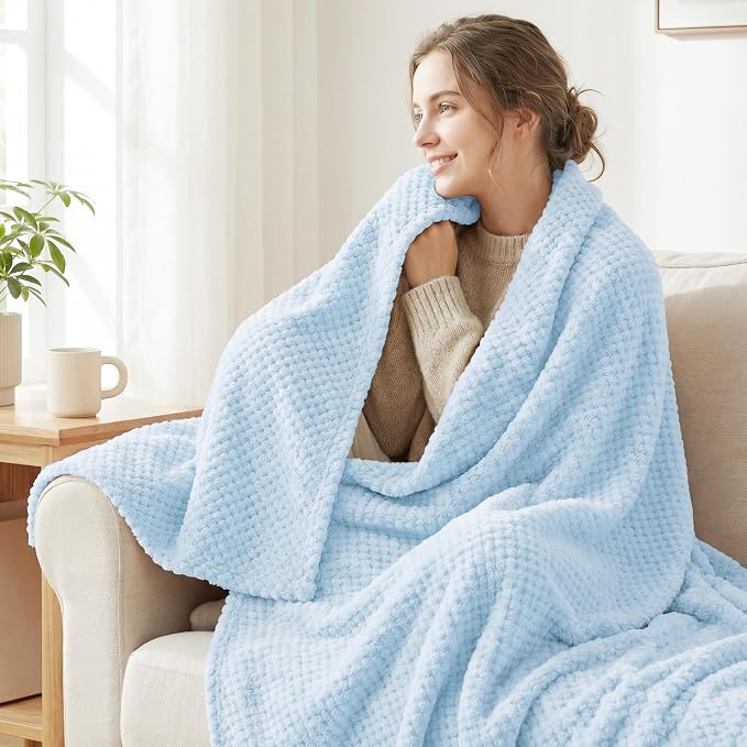 Exclusivo Mezcla Fleece Throw Blanket Extra Large, Super Soft and Warm Blankets - Image 2