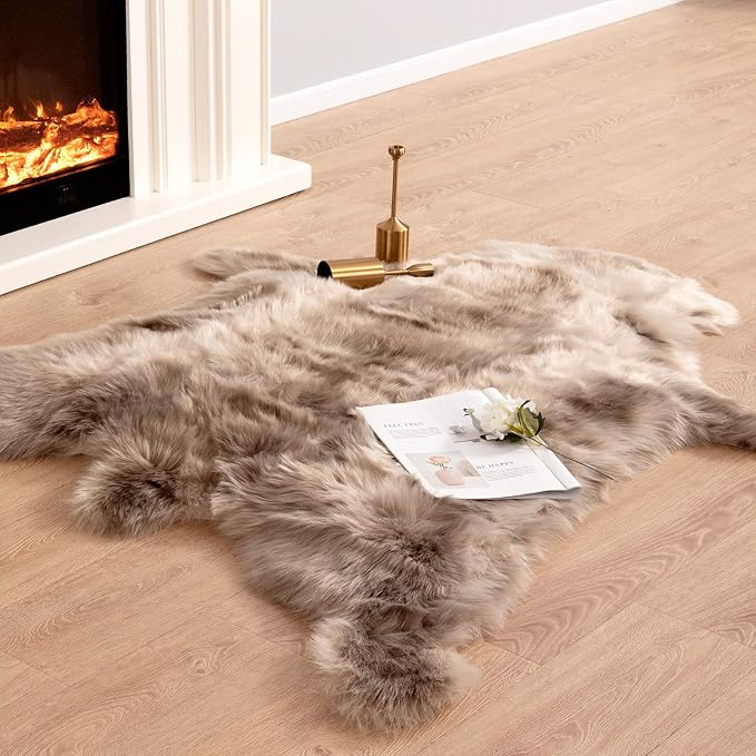 Carvapet Soft Fur Rugs Fake Reindeer Hide Area Rug Fluffy Faux Fur Carpet by Carvapet