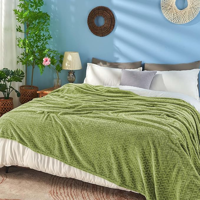 inhand Sage Green Fleece Throw Blanket - Image 3