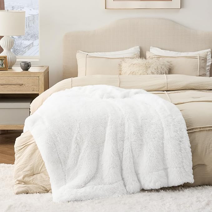 Bedsure GentleSoft Fuzzy Sherpa Faux Fur Twin Blanket White Cozy Gifts - Image 6