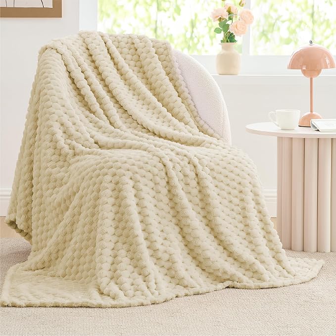 BEDELITE Fleece Throw Blanket for Couch & Bed - Image 2