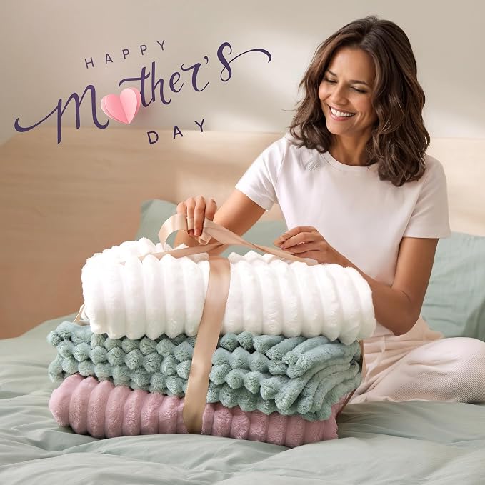 Bedsure GentleSoft White Throw Blanket - Image 2
