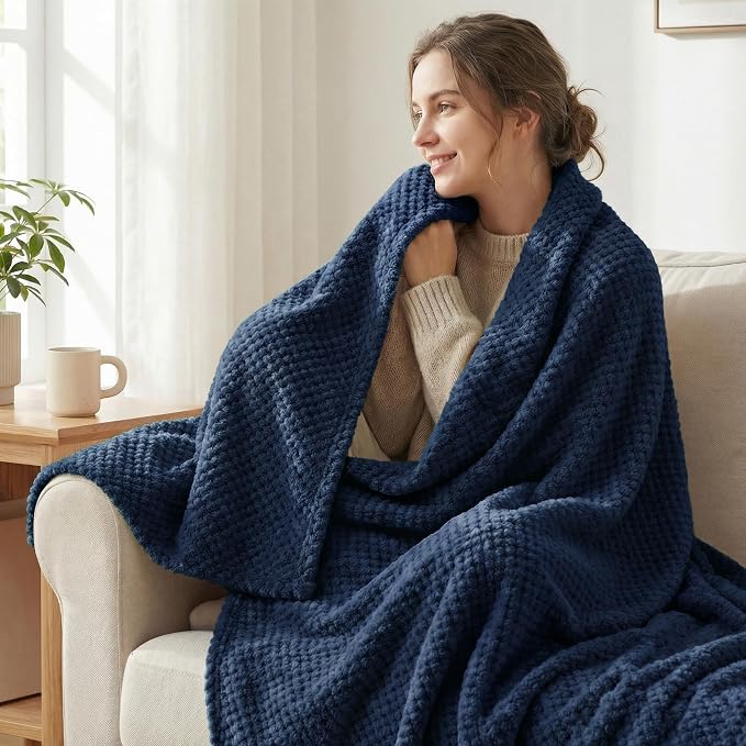 Exclusivo Mezcla Fleece Bed Blanket King Size, Super Soft and Warm Blankets - Image 2