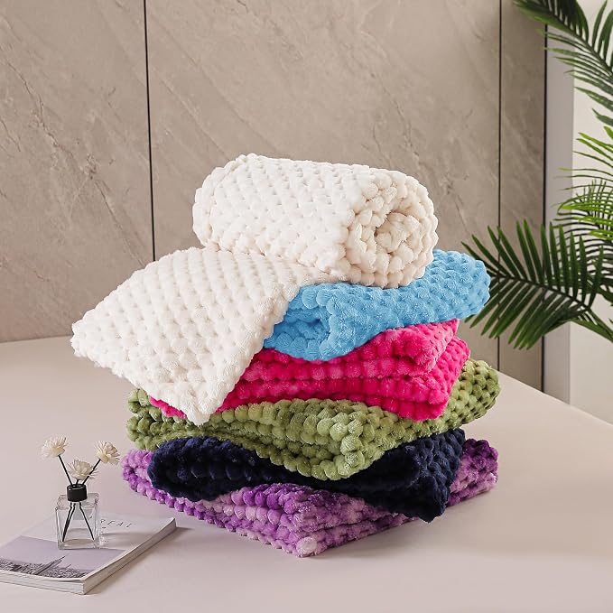 Exclusivo Mezcla Fleece Queen Blanket - Image 8