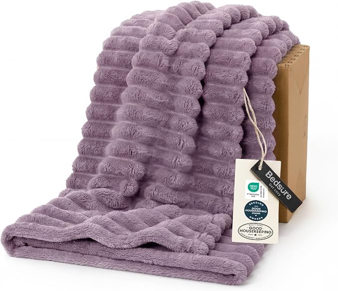Bedsure GentleSoft Light Purple Throw Blanket by BEDSURE