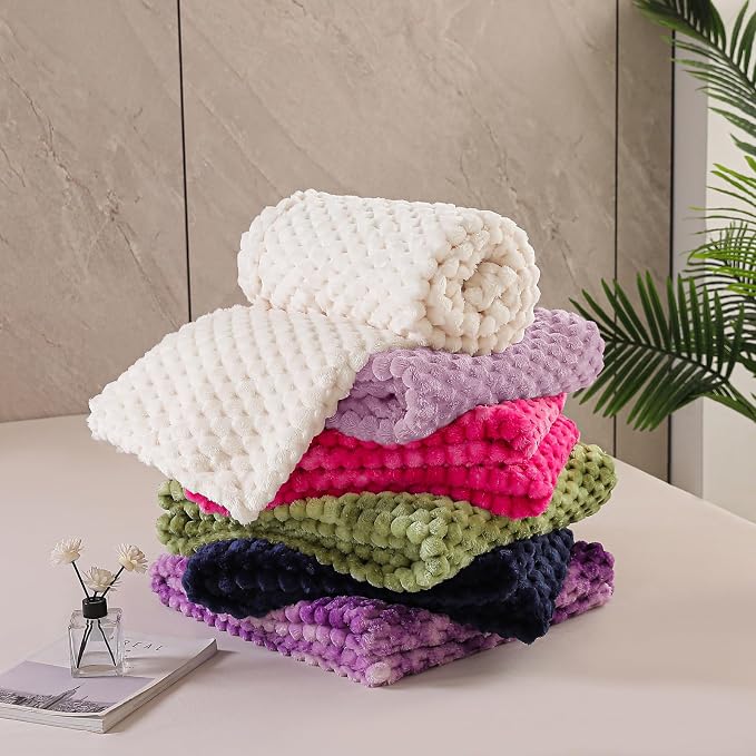 Exclusivo Mezcla Fleece Queen Blanket - Image 8
