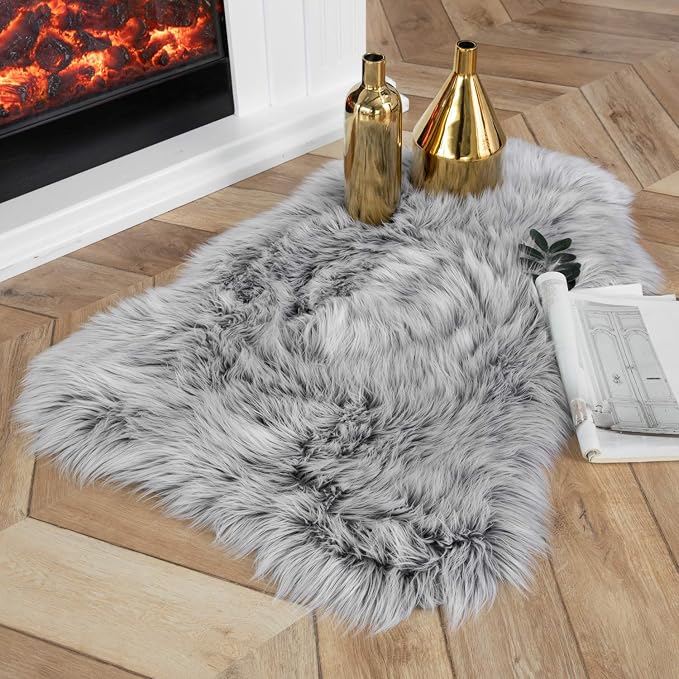 Ashler faux fur rug, Fluffy Shaggy Area Rug Ultra Soft 2 x 3 Feet Sheepskin Fur - Image 3